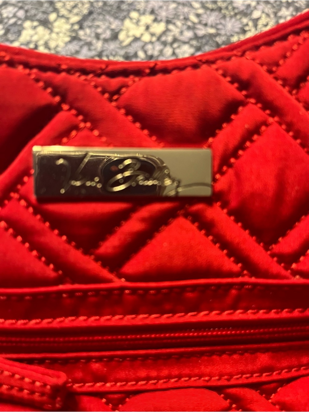 Vera Bradley Emily Bag Red Quilted Shoulder Bag - Picture 2 of 5